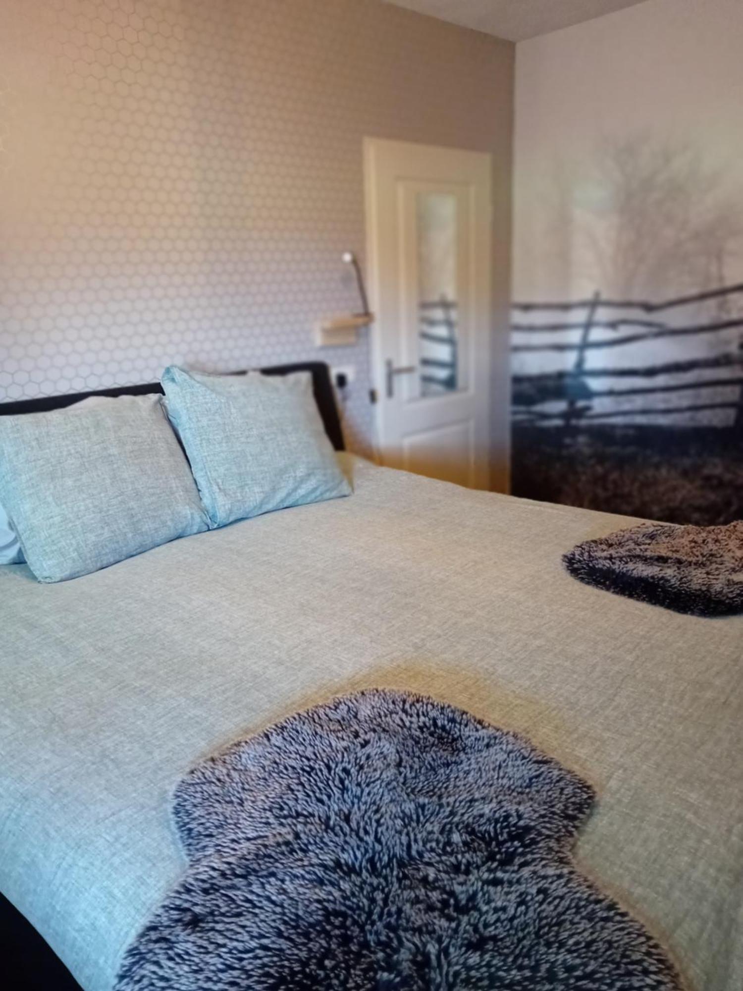 B&B Typisch Lelies Liessel Luaran gambar